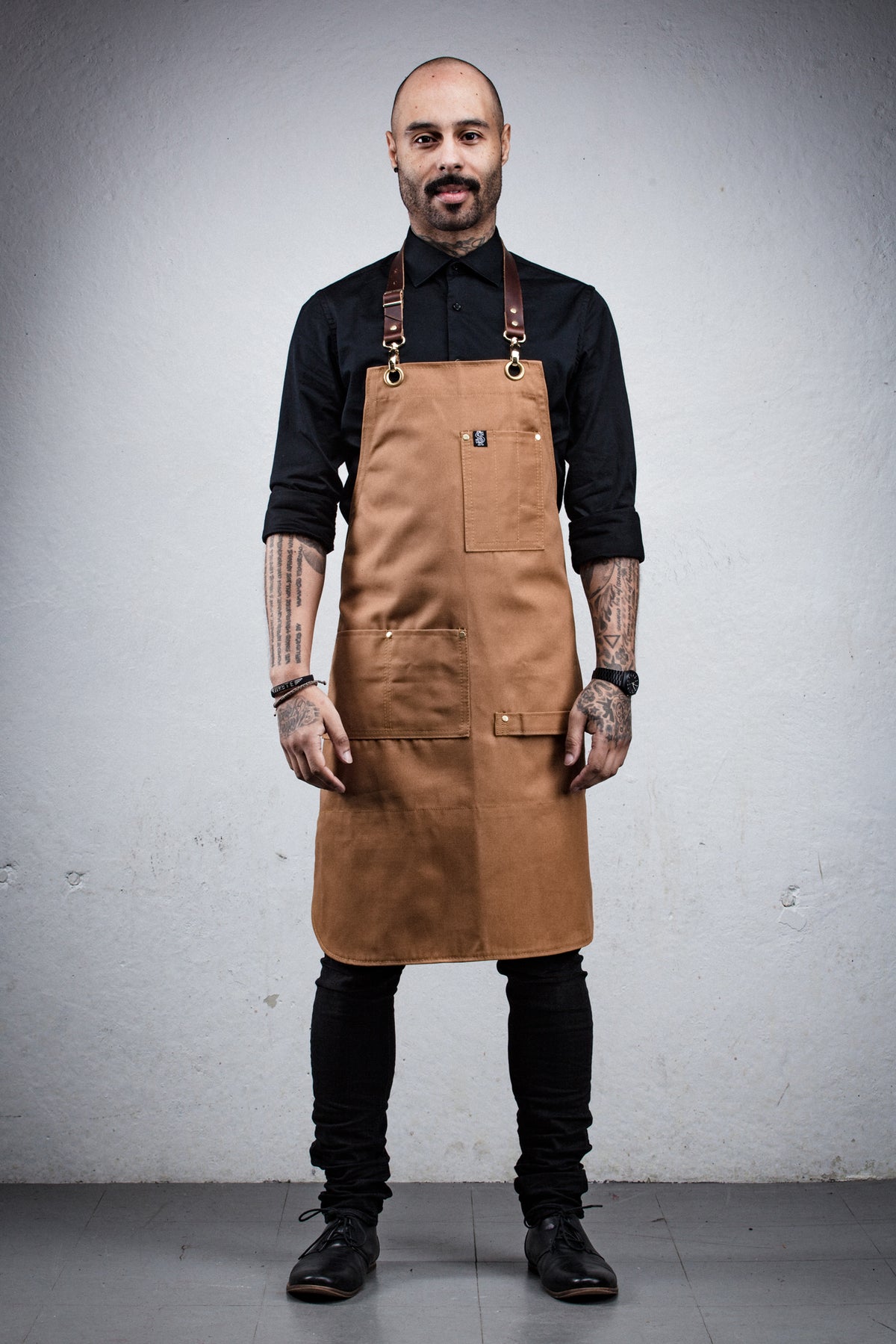 BARTENDER APRON - BROWN CANVAS